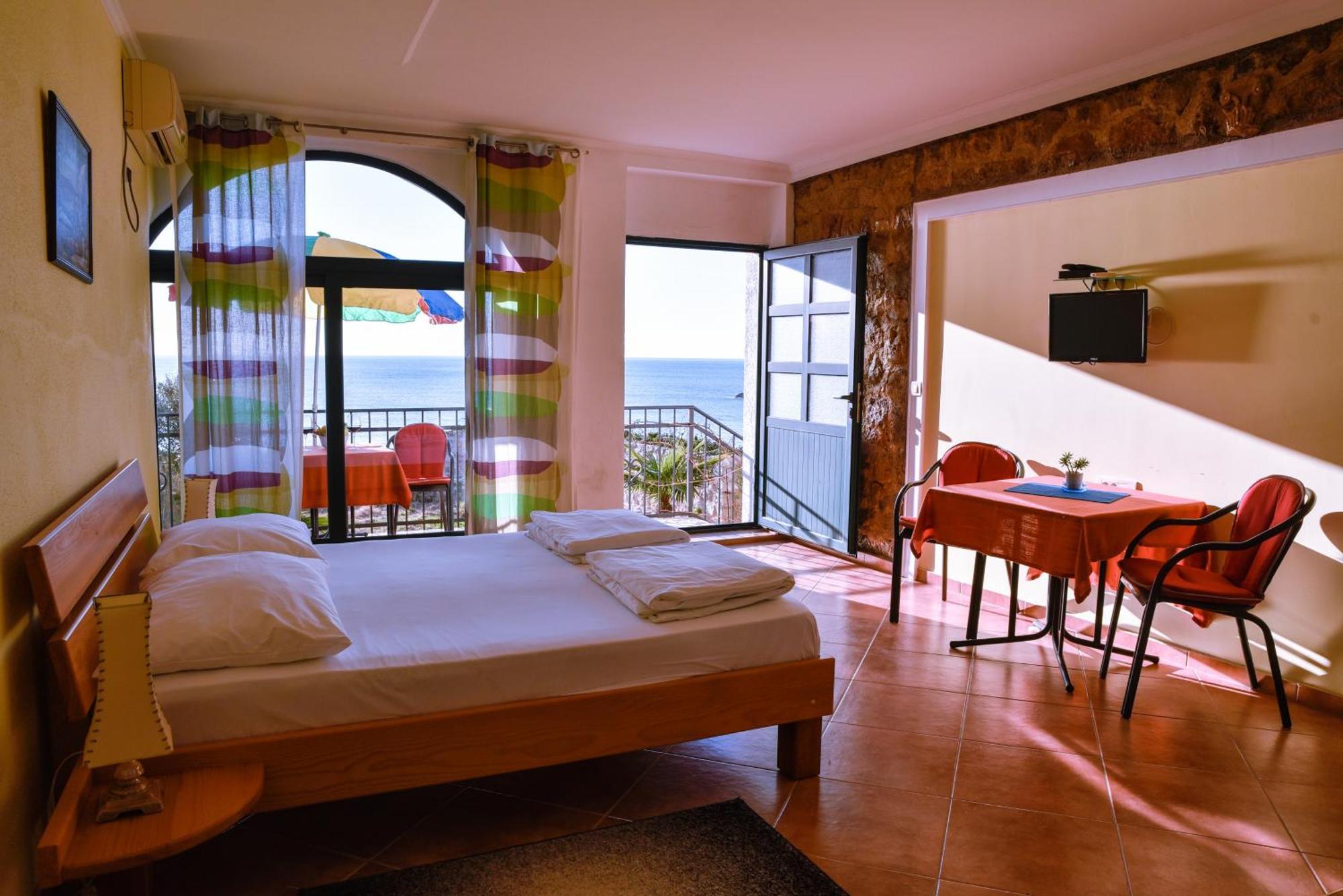Apartments Susanna Ulcinj Rum bild