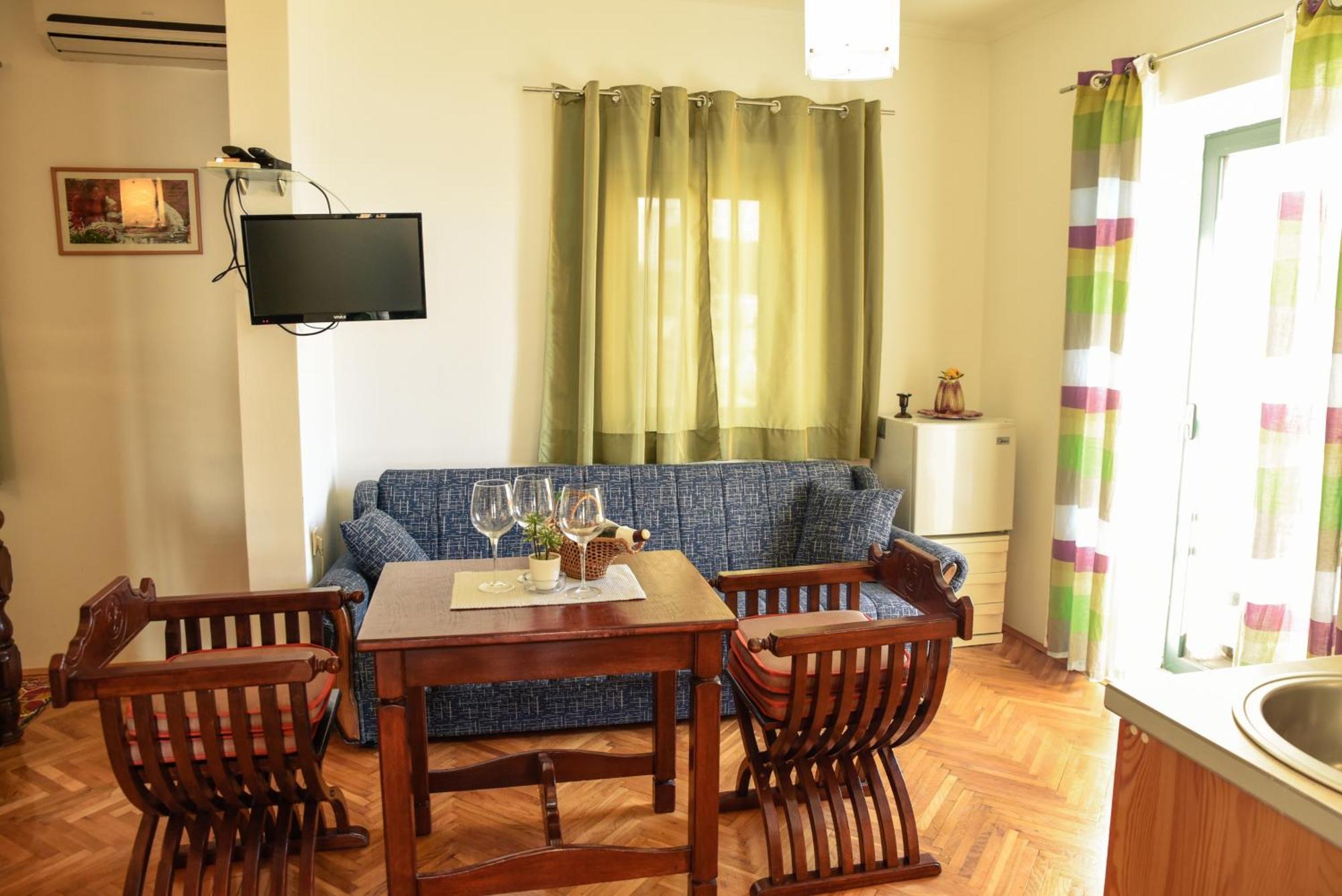 Apartments Susanna Ulcinj Rum bild