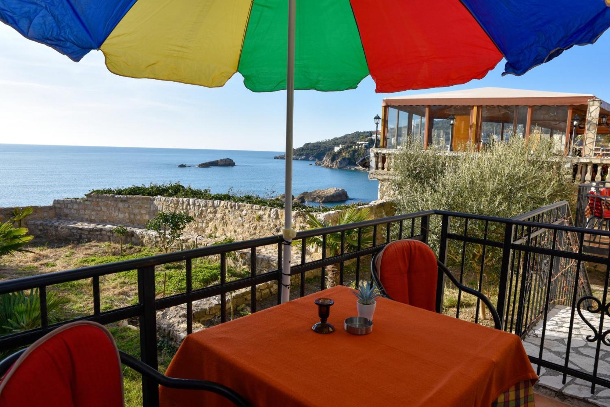 Apartments Susanna Ulcinj Rum bild