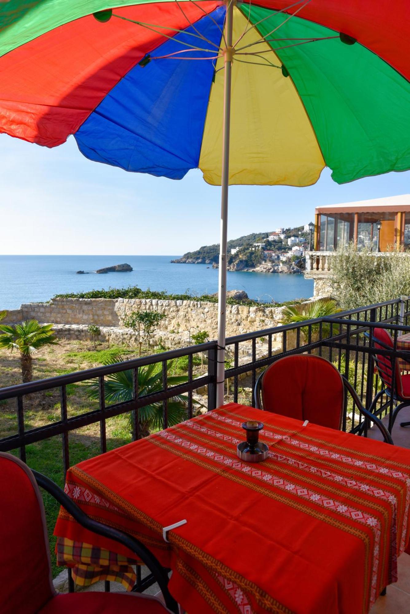 Apartments Susanna Ulcinj Rum bild