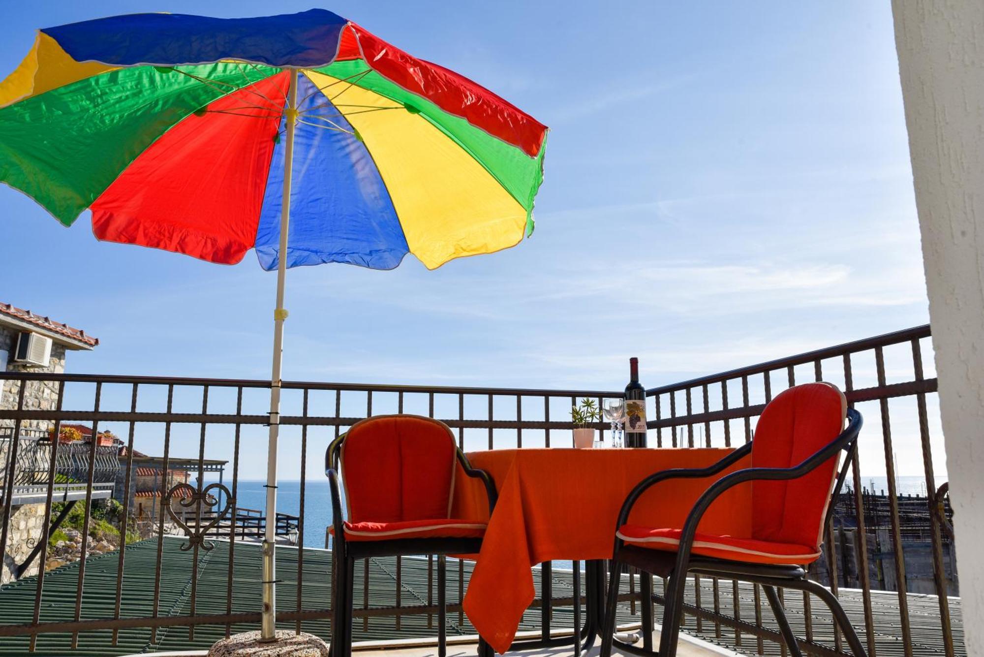 Apartments Susanna Ulcinj Rum bild