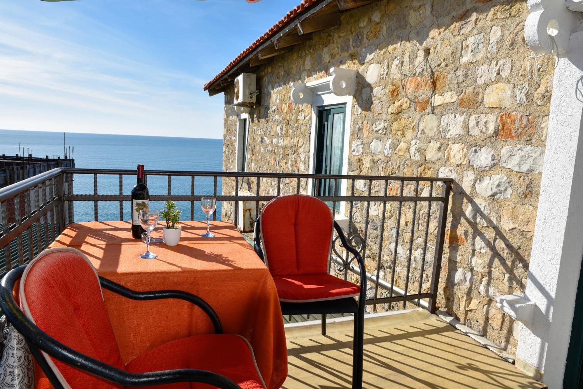 Apartments Susanna Ulcinj Rum bild